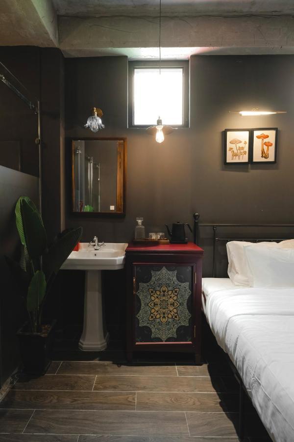 The Chum Boutique Hotel Hue Exterior photo